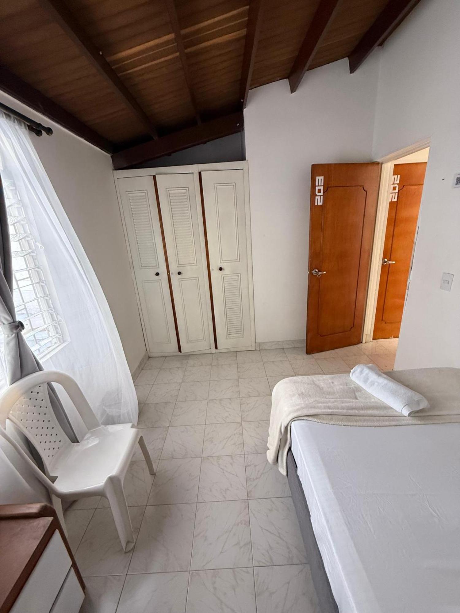 Road Living Home Medellin Exterior photo